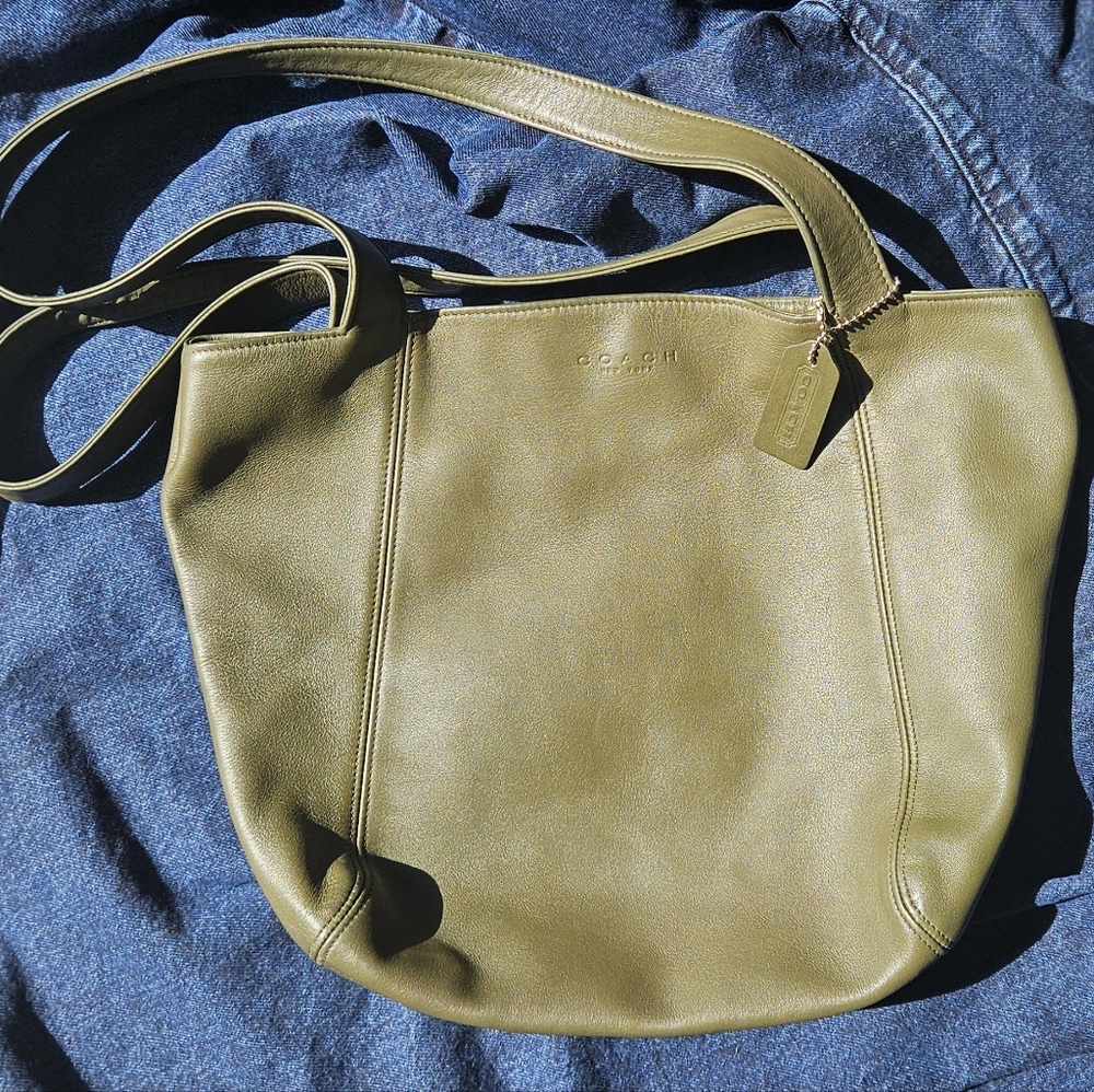 Coach Loden Lexington